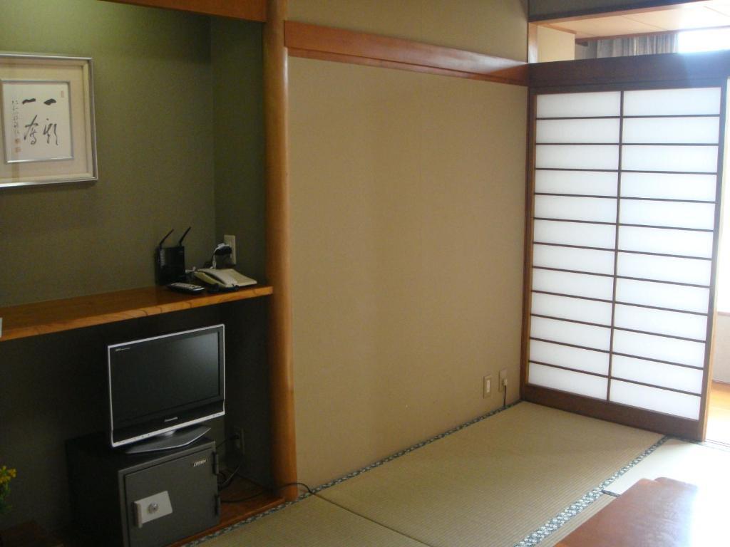 Yamaichi Bekkan Hatsukaichi Cameră foto